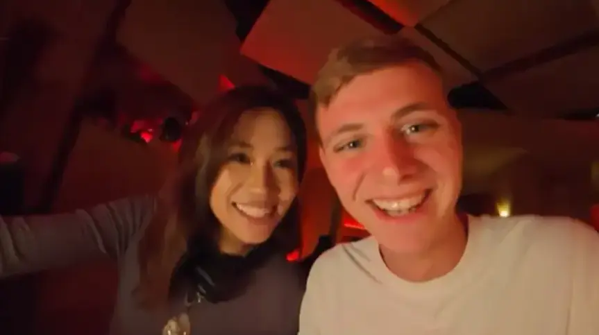 免费看《西安麻辣烫女孩陈雨婷》4K未删减内容，博主搭讪精彩片段，1080P高清在线播放！