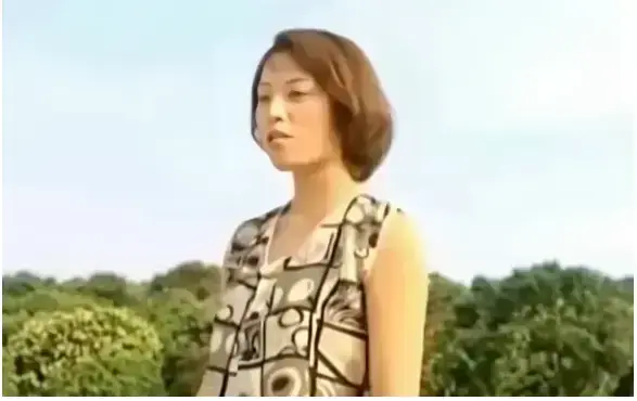 4K超高清《农民伯伯乡下妹2》未删减免费看 - 乡土伦理片全集在线 - 《农民伯伯乡下妹2》篱笆墙边动人故事 - 星辰影院资源共享