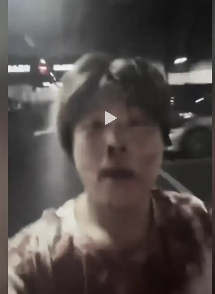 《深圳网红赵俊逸被打视频》蓝光HD无广告在线看，4K超清完整版持续有效，深圳网红赵俊逸被打视频事件完整还原，网盘资源等你拿