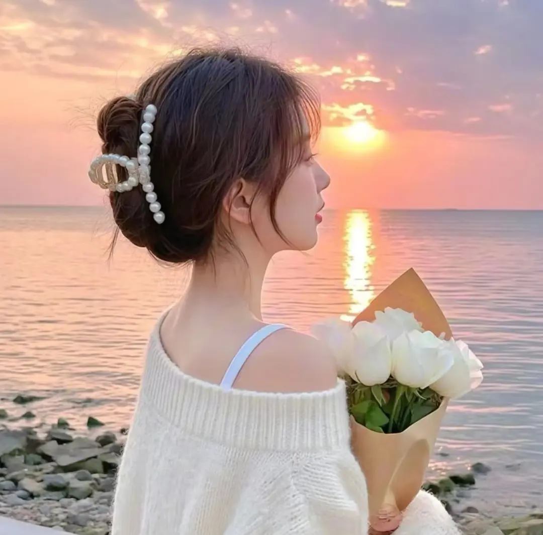 欧美电影《野花》HD中字免费在线观看-《野花》免费播放全集高清完整版-《野花》高清完整正版视频在线观看
